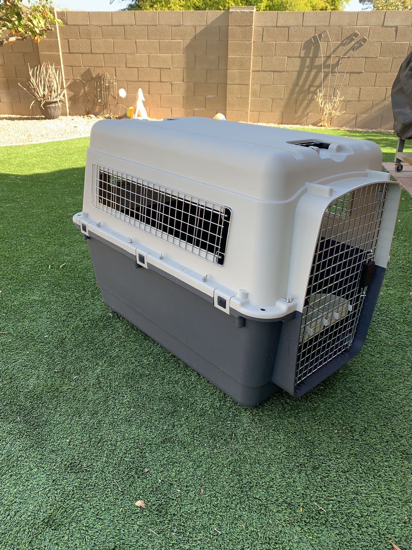 Large Dog Crate New