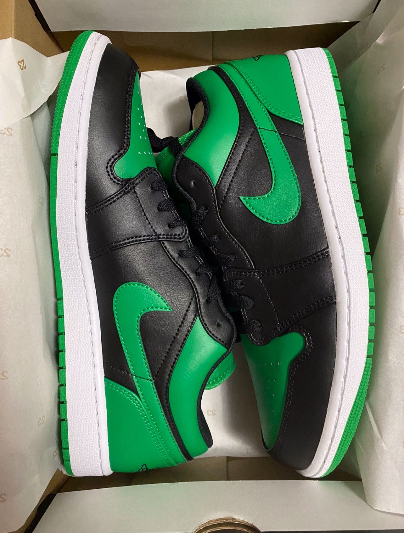 DS JORDAN 1 LOW SIZE 11