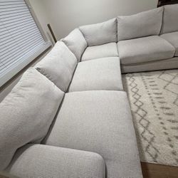 Sectional Couch 