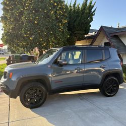 2018 Jeep Renegade Trailhawk 4x4 