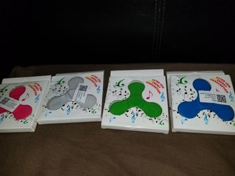 Hans spinner built in speaker