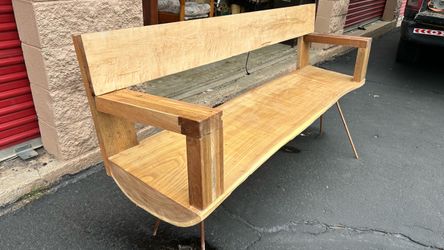 New handcrafted bench with arms metal legs unique design elm wood slab L69”*D17”*H19”(address in descript 👇delivery 🚚 available within 15 miles for