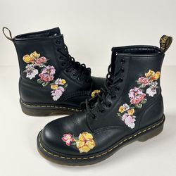 Women’s Dr. Martens 1460 Vonda II – Size 10 US / 42 EU