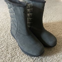 Columbia Snow Boots