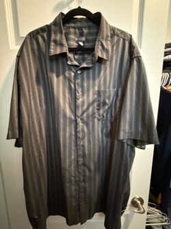 Van Heusen Short Sleeve Button-Up Shirt