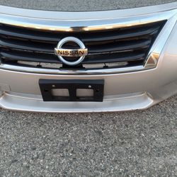 2013-2015 Nissan Altima Front Bumper With Grill And Emblem Oem.
