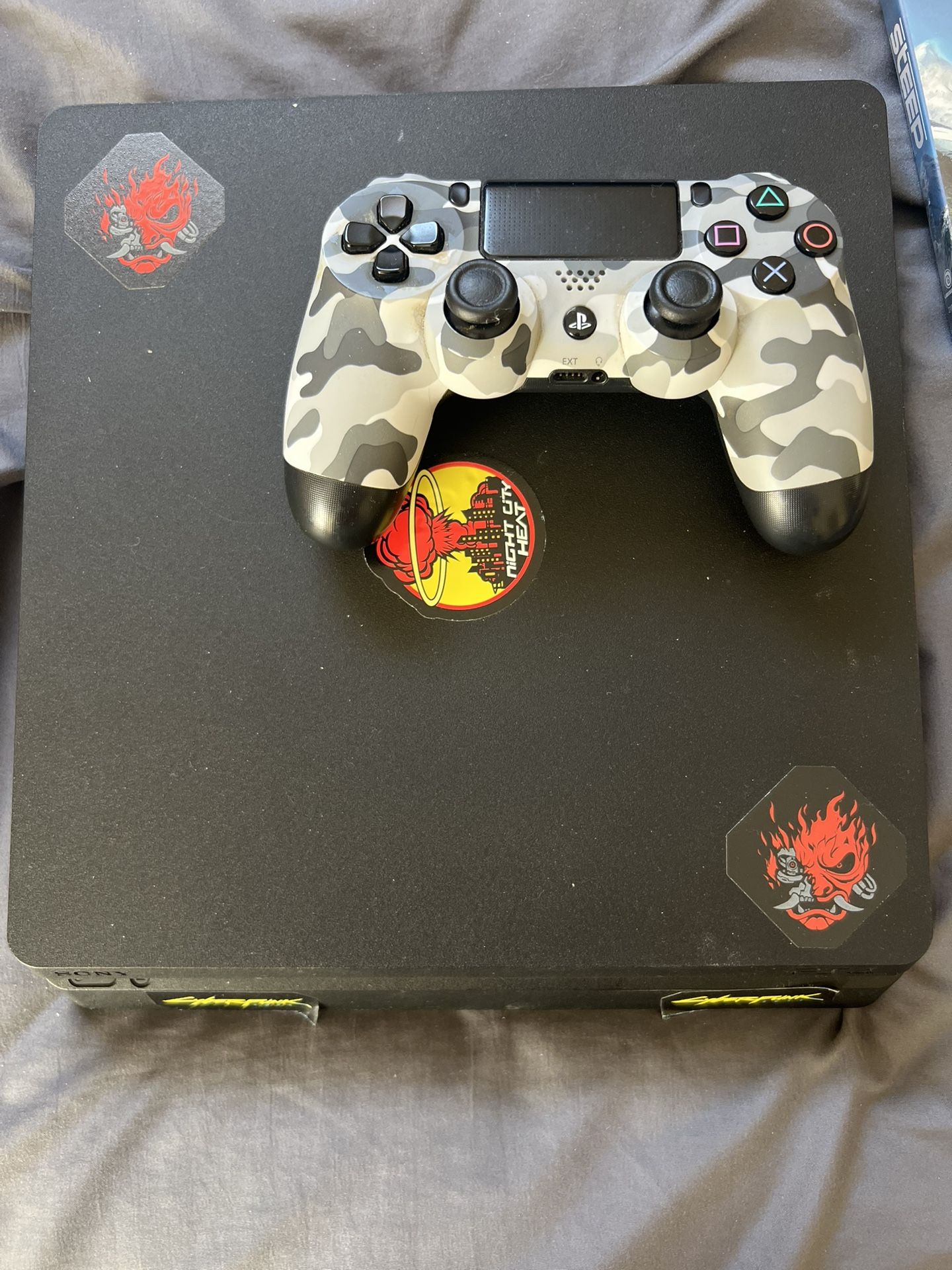 PS4 Slim With Games