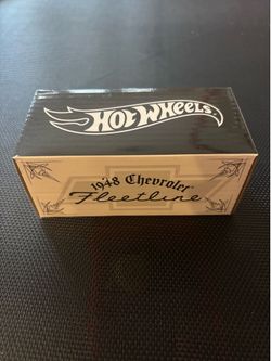 Hot Wheels RLC Exclusive 1948 Chevy Fleetline Gold