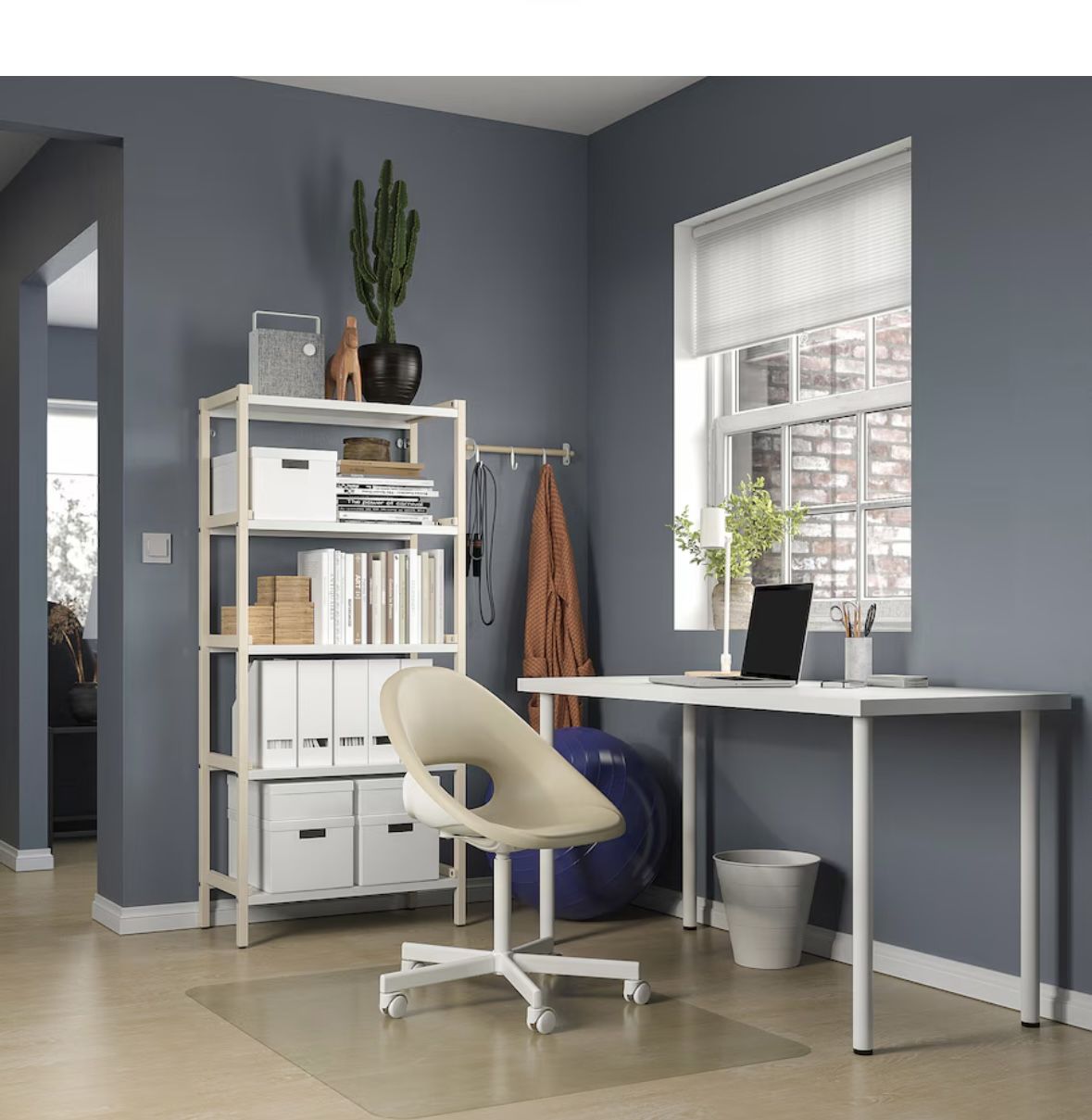 Vanity Table With Mirror And Chair 