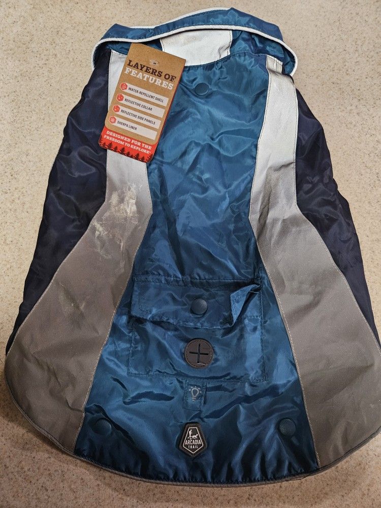 Arcadia Trail 3-in-1 Multiwear Outdoor Dog Coat in blue/teal.