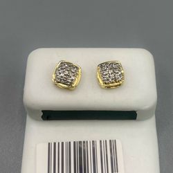 10KT Gold Diamond Earring
