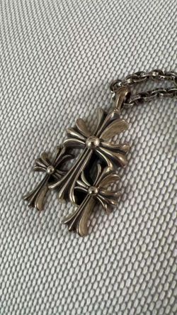 Chrome hearts with chain