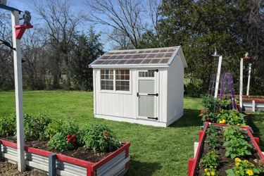 10x12 GREENHOUSE - Your dream garden deserves its own space!