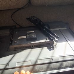 32 in ONN ROKU smart tv