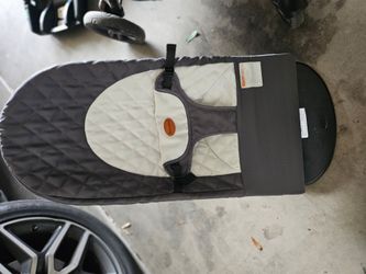 MommyJus Baby Bouncer Seat