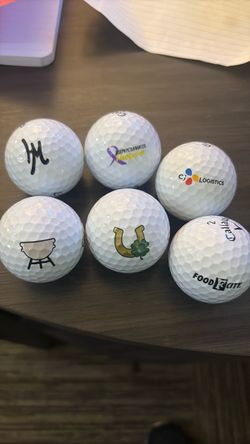 Callaway super -￼soft logo balls