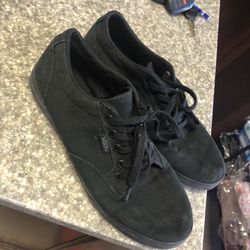 Van 81/2 Black Slightly Used