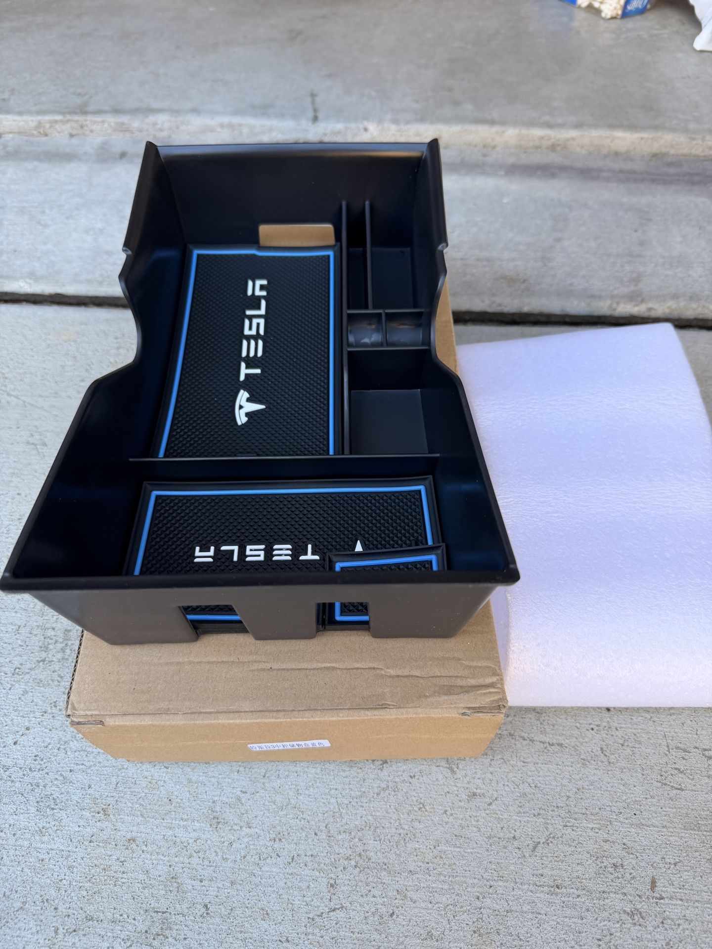 2017 to 2021 Model 3 Storage container for center console