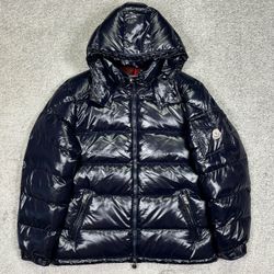 Moncler Maya jacket men size 6 in hand