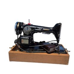 1948 Great 1948 Great Britain Singer Portable Sewing Machine