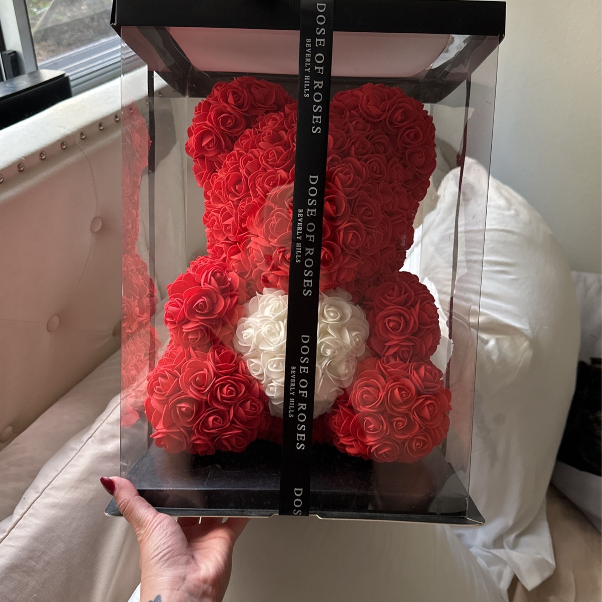 Dose Of Roses Beverly Hills Everlasting teddy bear