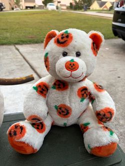 2006 Build-A-Bear Workshop limited edition "Pawsome Pumpkin" teddy bear