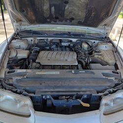 1999 Oldsmobile Aurora