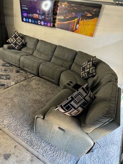 🌟 Ashley furniture electric reclining sectional couch 🛋 ( FREE DELIVERY)