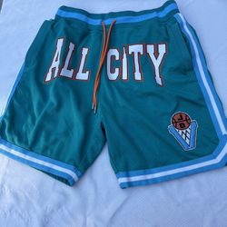 Rare Men’s Basketball Shorts Size Medium 