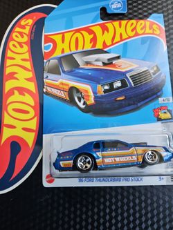 Hot Wheels Mainline 1986 Ford Thunderbird Pro Stock