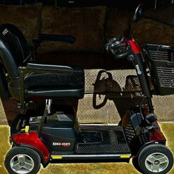 Like New Pride Go-Go Sport Scooter