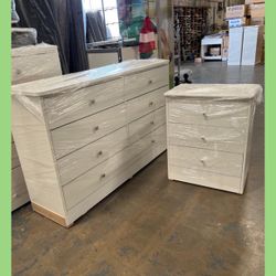 8 drawers dresser and nightstand / Eight drawers dresser and nightstand