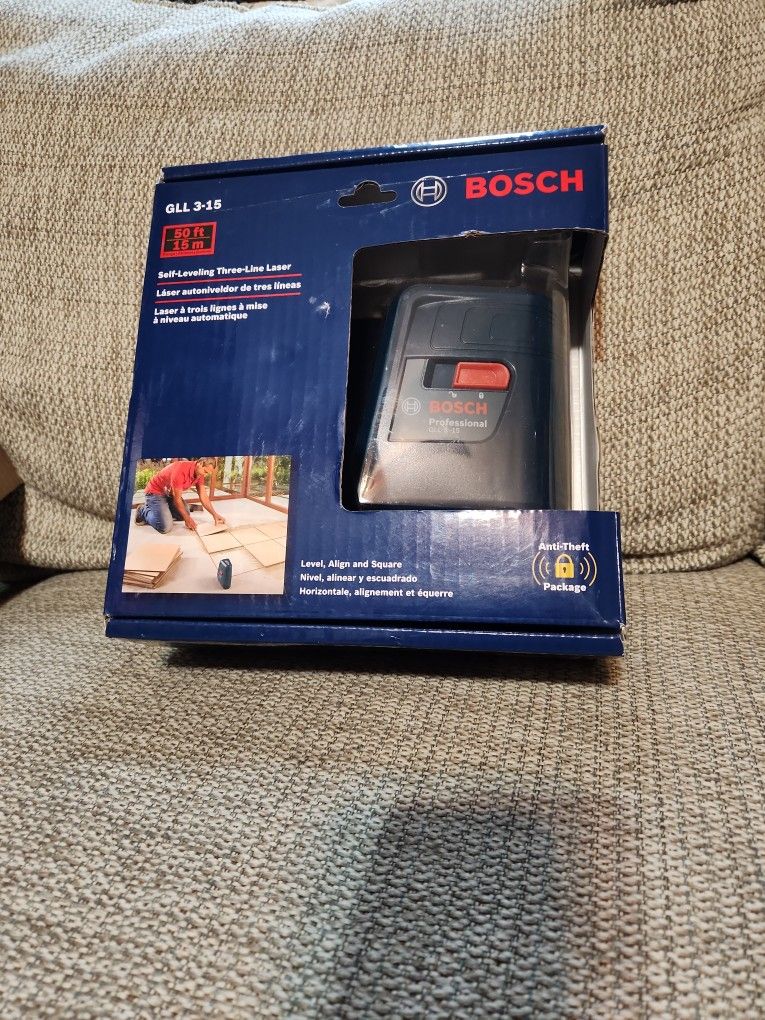 Bosch Red 50-ft Self-Leveling Indoor Line Generator Laser Level with Line Beam