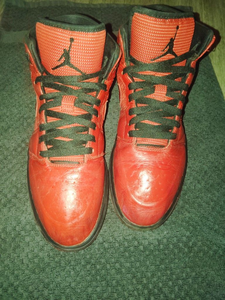 Jordan 1 Retro
97 TXT Gym Red Sz 10