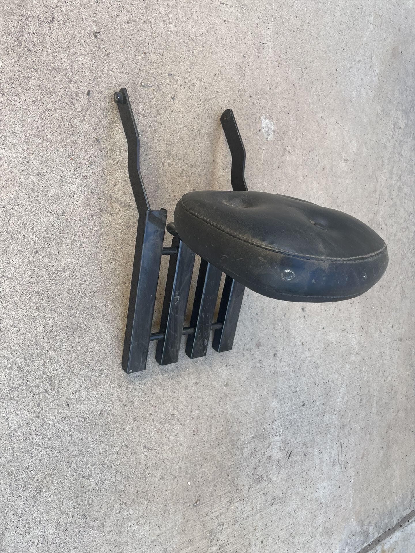 Harley Davidson Back Rest For Passengers!