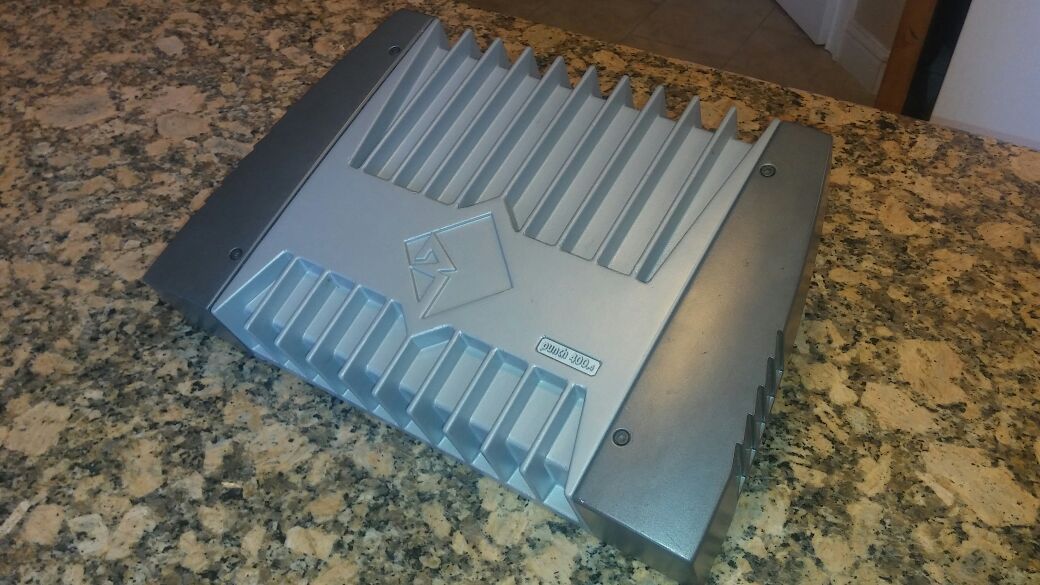 ExtraNice Old School Punch 400.4 Transana 4 channel amplifier