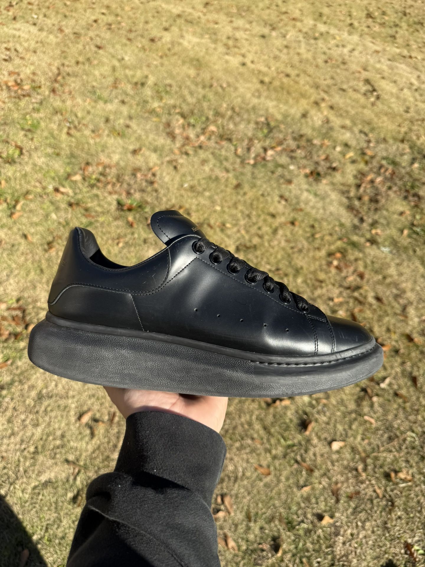 Alexander McQueen Oversized Sneaker Men Pure Black 553761WHGP01000 43 No INSOLES