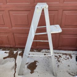 46" Aluminum Ladder 