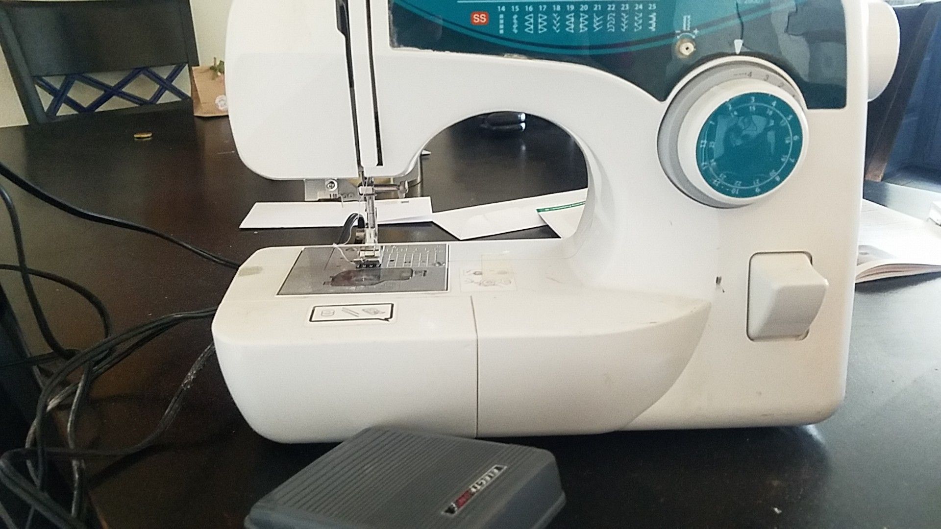 Brother XL 2600i sewing machine for Sale in Downey, CA OfferUp