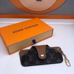 Brown sunglasses bag