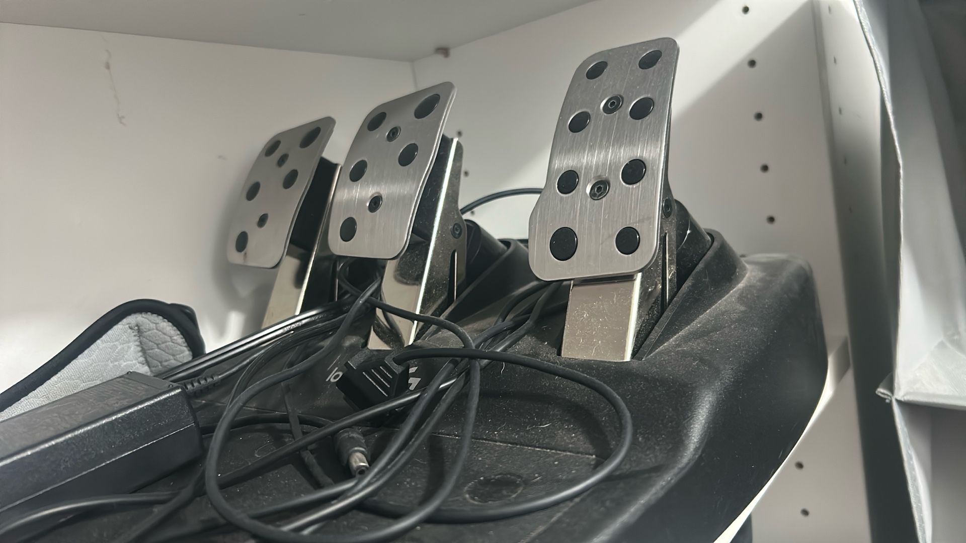 Logitec Racing wheels and Peddles 