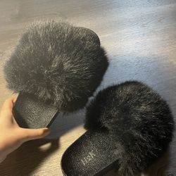 H2K Fluffy/Furry All Black Slides