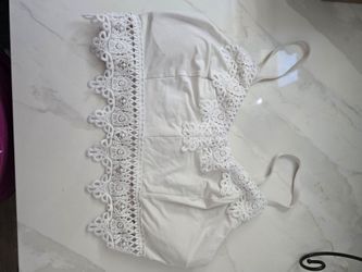 White Lace Trim Bralette Crop Top