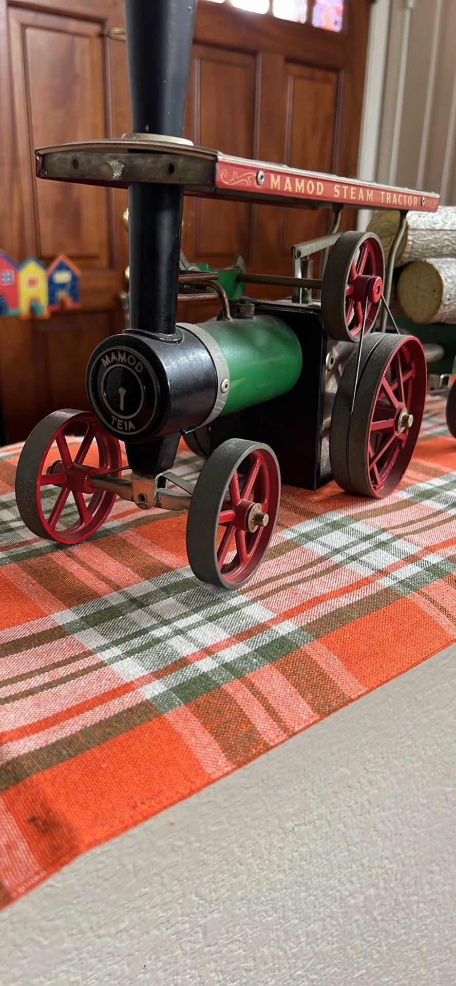 Mamod Steam Tractor With Wagon & Logs