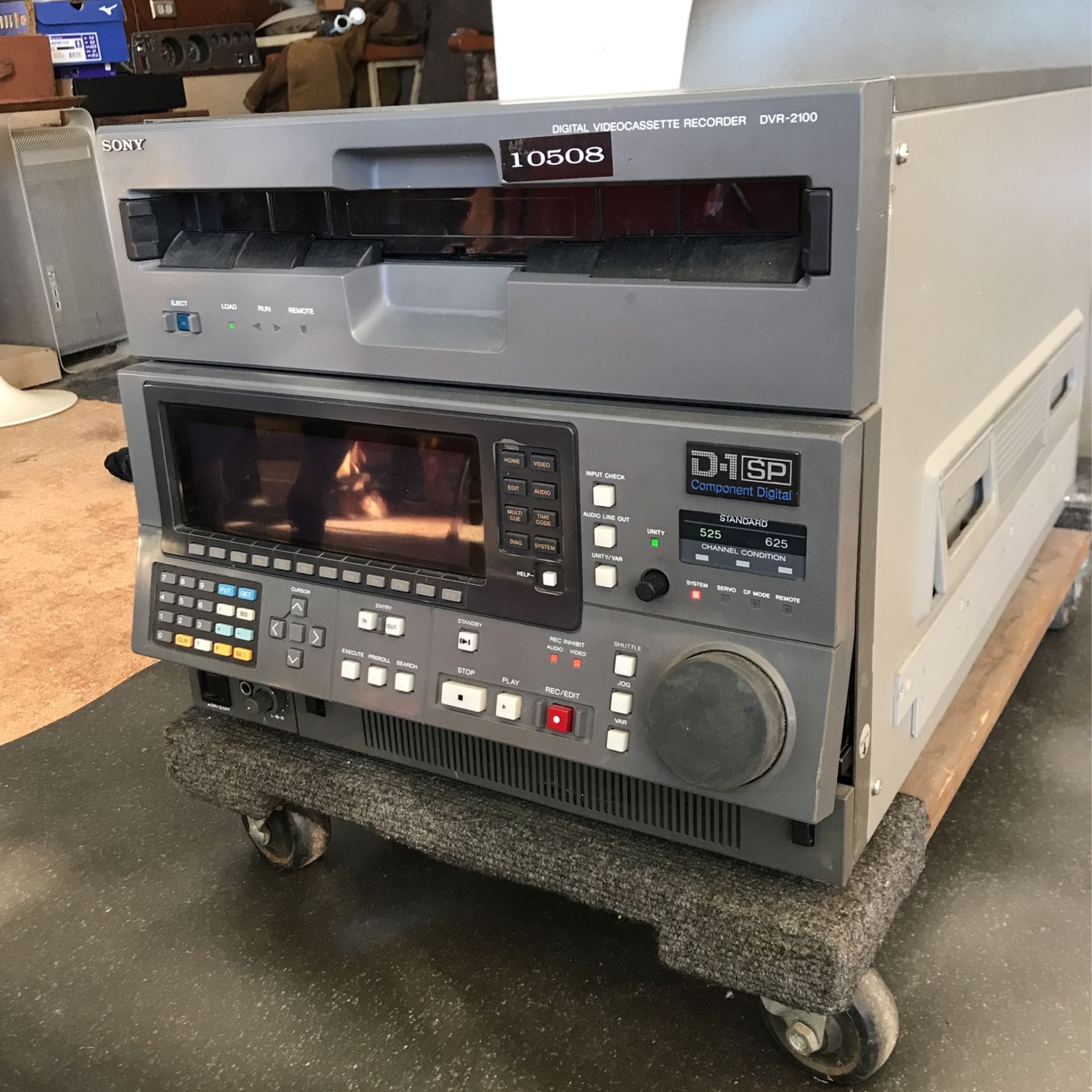 SONY D-1 DVR-2100 Component Digital Videocassette Recorder