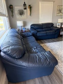 Leather couches set