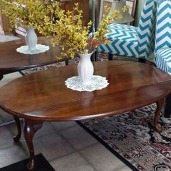 Solid wood folding coffee table