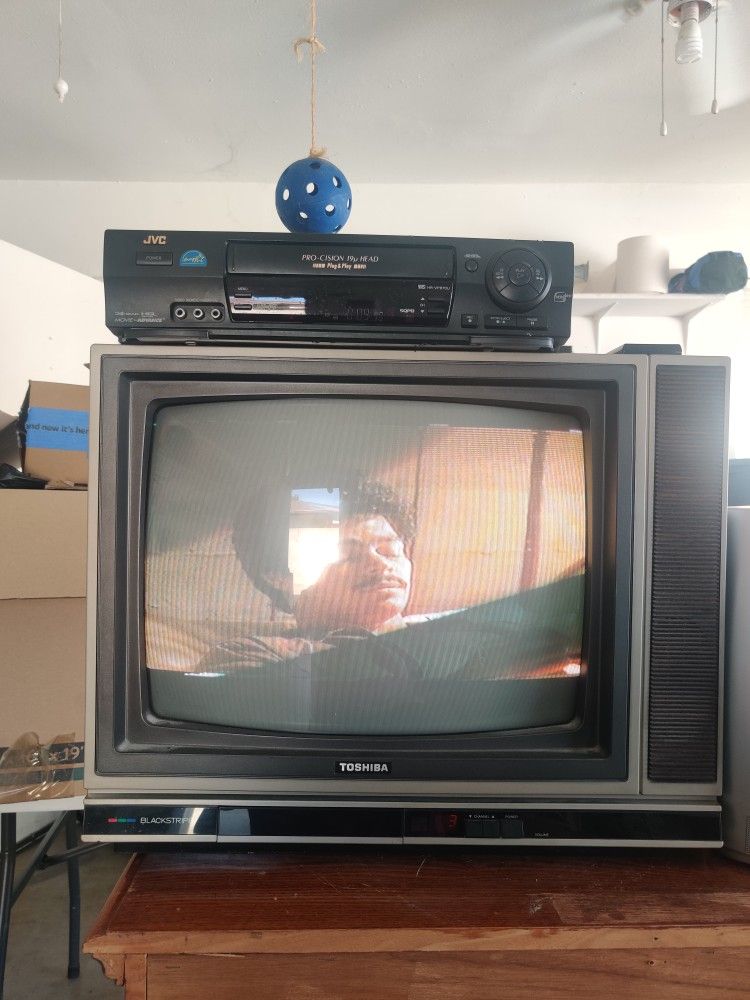 Vtg Toshiba CRT Tv And VCR