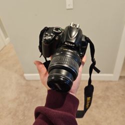 Nikon D3000