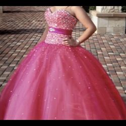 NEED GONE ASAP !!!!Hot Pink Quinceañera, PROM , Banquets , Dress Sz Small